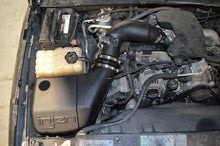 Laden Sie das Bild in den Galerie-Viewer, Injen 04.5-05 GMC Duramax LLY 6.6L Evolution Intake