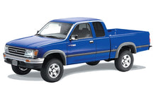 Laden Sie das Bild in den Galerie-Viewer, Bushwacker 93-98 Toyota T100 Fleetside Extend-A-Fender Style Flares 4pc - Black