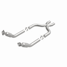 गैलरी व्यूवर में इमेज लोड करें, MagnaFlow 13-14 Ford Mustang 5.8L OEM Underbody Direct Fit EPA Compliant Catalytic Converter