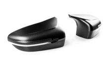 Carica l&#39;immagine nel visualizzatore di Gallery, Akrapovic 18+ BMW M5 (F90) Carbon Fiber Mirror Cap Set - Matte