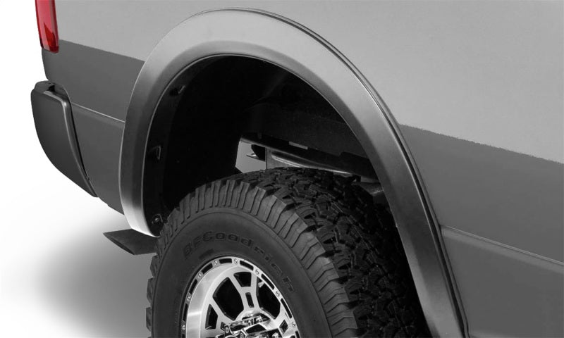 Bushwacker 16-18 Dodge Ram 2500 Fleetside OE Style Flares - 4 pc 76.3/98.3in Bed - Bright Silver