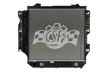 Carica l&#39;immagine nel visualizzatore di Gallery, CSF 05-06 Jeep Wrangler 2.4L OEM Plastic Radiator