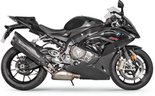 गैलरी व्यूवर में इमेज लोड करें, AKRAPOVIC Muffler - Black - Titanium - S1000RR S-B10SO6HDVDZBL