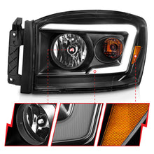 Laden Sie das Bild in den Galerie-Viewer, Anzo 06-09 Dodge RAM 1500/2500/3500 Headlights Black Housing/Clear Lens (w/ Light Bars)