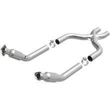 गैलरी व्यूवर में इमेज लोड करें, MagnaFlow 13-14 Ford Mustang 5.8L OEM Underbody Direct Fit EPA Compliant Catalytic Converter