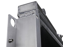 Carica l&#39;immagine nel visualizzatore di Gallery, aFe BladeRunner Street Series Tube &amp; Fin Aluminum Radiator Jeep Wrangler (TJ) L6-4.0L