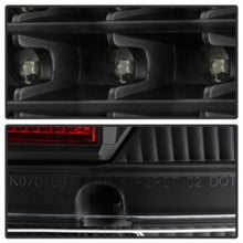 Carica l&#39;immagine nel visualizzatore di Gallery, Xtune Dodge Ram 02-06 1500 / Ram 2500/3500 03-06 LED Tail Light Black ALT-JH-DR02-LED-G2-BK