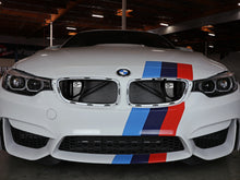 Carica l&#39;immagine nel visualizzatore di Gallery, aFe Magnum FORCE Dynamic Air Scoop 15-18 BMW M3/15-20 M4