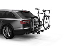 गैलरी व्यूवर में इमेज लोड करें, Thule Helium Platform 1 Hitch-Mounted Platform Bike Carrier - Silver