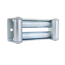 गैलरी व्यूवर में इमेज लोड करें, Westin 4-Way Roller Fairlead 8500 lbs and up - Silver