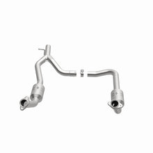 Cargar imagen en el visor de la galería, Magnaflow Conv DF 2009-2014 E-150 4.6 L Underbody