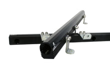 Cargar imagen en el visor de la galería, Aeromotive Fuel Rails - Chrysler 8.4L V10 Gen 4 - Black anodized