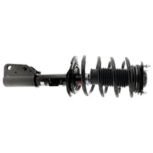 Laden Sie das Bild in den Galerie-Viewer, KYB Shocks &amp; Struts Strut Plus Front 13-17 Buick Enclave / 13-17 Chevrolet Traverse