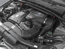 गैलरी व्यूवर में इमेज लोड करें, aFe Momentum Pro DRY S Intake System 07-10 BMW 335i/is/xi (E90/E92/E93)