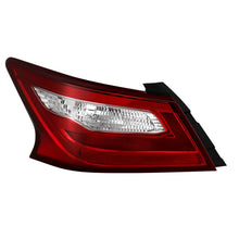 Carica l&#39;immagine nel visualizzatore di Gallery, xTune 16-18 Nissan Altima 4DR Driver Side Tail Light - OEM Outter Left (ALT-JH-NA16-4D-OE-OL)