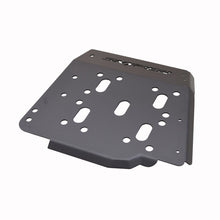 गैलरी व्यूवर में इमेज लोड करें, Westin/Snyper 07-17 Jeep Wrangler Transfer Case Skid Plate - Textured Black