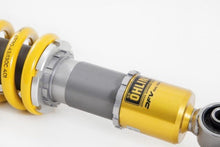 Cargar imagen en el visor de la galería, Ohlins 99-04 Porsche 911 Carrera (996) Road &amp; Track Coilover System