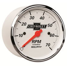 Charger l&#39;image dans la galerie, Autometer Arctic White GM 3-1/8in 7000RPM 4, 6, 8 Cyl Electrical Tachometer Gauge