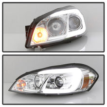 Load image into Gallery viewer, Spyder 06-13 Chevy Impala / 06-07 Chevy Monte Carlo Projector Headlights - Light Bar - Chrome