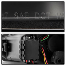 Charger l&#39;image dans la galerie, Spyder 15-18 Ford Focus Projector Headlights - Seq Turn Light Bar - Black PRO-YD-FF15-LBSEQ-BK