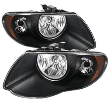 Carica l&#39;immagine nel visualizzatore di Gallery, Xtune Chrysler Town &amp; Country 05-07 Crystal Headlights Black HD-JH-CHRTC05-AM-BK