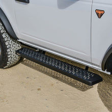 Carica l&#39;immagine nel visualizzatore di Gallery, Westin Grate Steps Running Boards 54 in - Textured Black