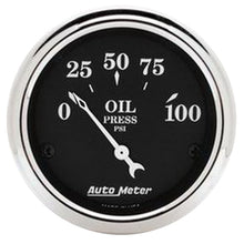 Carica l&#39;immagine nel visualizzatore di Gallery, Autometer 2 1/16in 100PSI Old Tyme Black Electric Oil Pressure Gauge