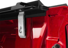 Laden Sie das Bild in den Galerie-Viewer, Truxedo 14-18 GMC Sierra &amp; Chevrolet Silverado 1500 6ft 6in Lo Pro Bed Cover