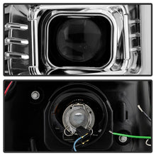 Cargar imagen en el visor de la galería, Spyder GMC Yukon 07-14/Denali 07-14 /XL 07-14 V2 Projector Headlights - Chrome PRO-YD-GY07V2SI-C