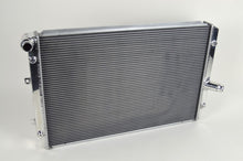 Carica l&#39;immagine nel visualizzatore di Gallery, CSF 06-09 Volkswagen Golf/GTI / 06-09 Volkswagen Jetta/GLI Radiator