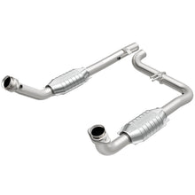 Load image into Gallery viewer, MagnaFlow OEM Grade 10-12 Subaru Outback / Legacy Direct Fit Federal Catalytic Converter