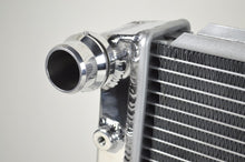 Carica l&#39;immagine nel visualizzatore di Gallery, CSF 06-09 Volkswagen Golf/GTI / 06-09 Volkswagen Jetta/GLI Radiator