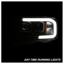 Load image into Gallery viewer, Spyder 02-05 Dodge Ram 1500 Light Bar Projector Headlights - Black (PRO-YD-DR02V2-LB-BK)