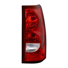 Cargar imagen en el visor de la galería, xTune 03-06 Chevrolet Silverado 1500 (w/o Stepside) Tail Light - OEM Right (ALT-JH-CS03-OE-R)