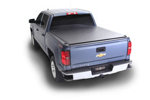 गैलरी व्यूवर में इमेज लोड करें, Truxedo 14-18 GMC Sierra &amp; Chevrolet Silverado 1500 5ft 8in Lo Pro Bed Cover