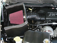 Laden Sie das Bild in den Galerie-Viewer, Airaid 02-05 Dodge Ram (Gas Engines) CAD Intake System w/o Tube (Dry / Red Media)