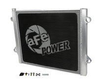 गैलरी व्यूवर में इमेज लोड करें, aFe BladeRunner Street Series Tube &amp; Fin Aluminum Radiator 05-15 Toyota Tacoma L4 2.7L/V6 4.0L