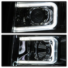 गैलरी व्यूवर में इमेज लोड करें, Xtune Chevy Silverado 1500/2500/3500 07-13 Halo Projector Headlights Chrome PRO-JH-CS07-LED-C