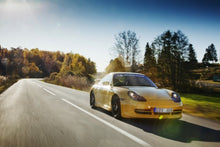 Laden Sie das Bild in den Galerie-Viewer, Ohlins 99-04 Porsche 911 GT2/GT3 (996) Road &amp; Track Coilover System