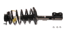 Laden Sie das Bild in den Galerie-Viewer, KYB Shocks &amp; Struts Strut Plus Front Left Toyota Sienna 2007-2010 (FWD w/ 7 passenger)