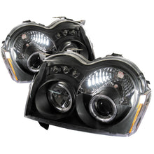 Cargar imagen en el visor de la galería, Spyder Jeep Grand Cherokee 05-07 Projector Headlights LED Halo LED Blk Low 9006 PRO-YD-JGC05-HL-BK