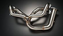 Laden Sie das Bild in den Galerie-Viewer, HKS SUS EXHAUST MANIFOLD Scion FR-S