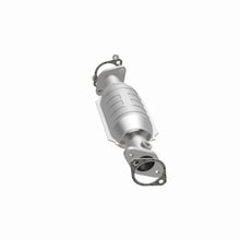 गैलरी व्यूवर में इमेज लोड करें, MagnaFlow 02-03 Mitsubishi Lancer V4 2.0L (excl. Turbocharged) Rear Direct Fit Catalytic Converter