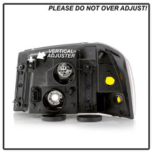 Cargar imagen en el visor de la galería, xTune 02-09 GMC Envoy Passenger Side Headlight - OEM Right (HD-JH-GEN02-OE-R)