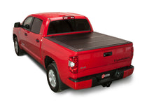 Laden Sie das Bild in den Galerie-Viewer, BAK 07-20 Toyota Tundra 5ft 6in Bed BAKFlip FiberMax