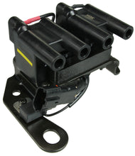 Laden Sie das Bild in den Galerie-Viewer, NGK 2000-95 Hyundai Accent DIS Ignition Coil