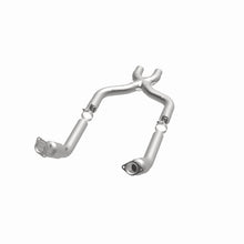 गैलरी व्यूवर में इमेज लोड करें, MagnaFlow 13-14 Ford Mustang 5.8L OEM Underbody Direct Fit EPA Compliant Catalytic Converter