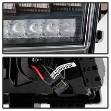 गैलरी व्यूवर में इमेज लोड करें, Spyder Jeep Wrangler 2018-2019 (Halogen Model Only) LED Front Bumper Lights - Seq. Signal - Black