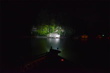 Laden Sie das Bild in den Galerie-Viewer, Rigid Industries Trolling Motor Mount Light Kit