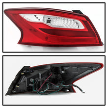 Carica l&#39;immagine nel visualizzatore di Gallery, xTune 16-18 Nissan Altima 4DR Driver Side Tail Light - OEM Outter Left (ALT-JH-NA16-4D-OE-OL)